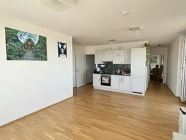 Moderne 2 Zi Wohnung mit großem Balkon nahe U1 provisionsfrei!