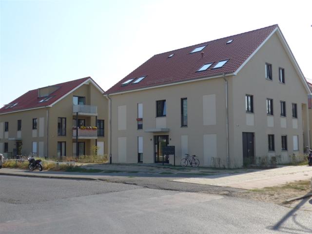 Moderne 2 Zi. Wohnung mit durchdachtem Grundriss, einladenden Balkon und Aufzug