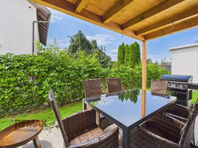 Moderne 2 Zimmer Mietwohnung mit Sonnenterrasse und eigenem Gartenbereich