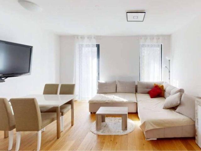 Moderne 2 Zimmer Neubauwohnung mit Balkon & Eigengarten