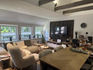 Moderne 2 Zimmer Obergeschosswohnung mit Galerie und beeindruckender Raumhöhe in Bad Zwischenahn