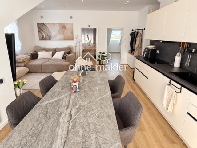 Moderne 2 Zimmer Dachgeschosswohnung A+ mit TG Stellplatz – provisionsfrei
