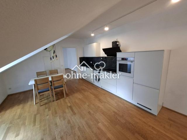 Moderne 2 Zimmer DG Wohnung in Fürth | EBK | Aufzug | TG | BJ2021