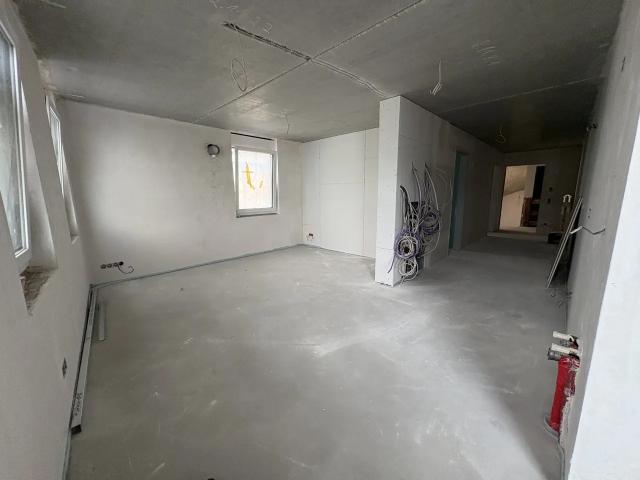 Moderne 2 Zimmer Etagenwohnung mit Balkon – in Unna