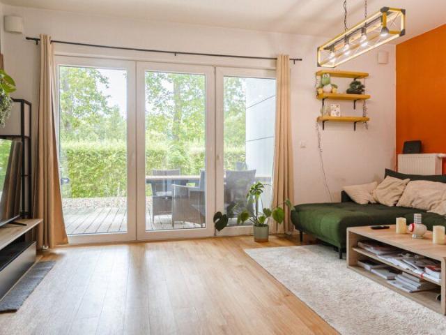 Moderne 2 Zimmer Erdgeschosswohnung mit Süd West Terrasse