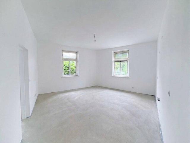 Moderne 2 Zimmer Erstbezugswohnung im Altbauwohnhaus nähe Matzner Park!