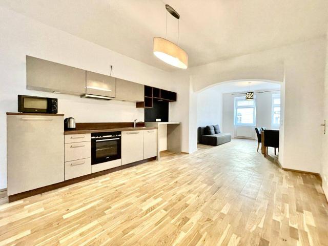MODERNE 2 ZIMMER + GROSSER TERRASSE NAHE ELTERLEINPLATZ U5, 43er