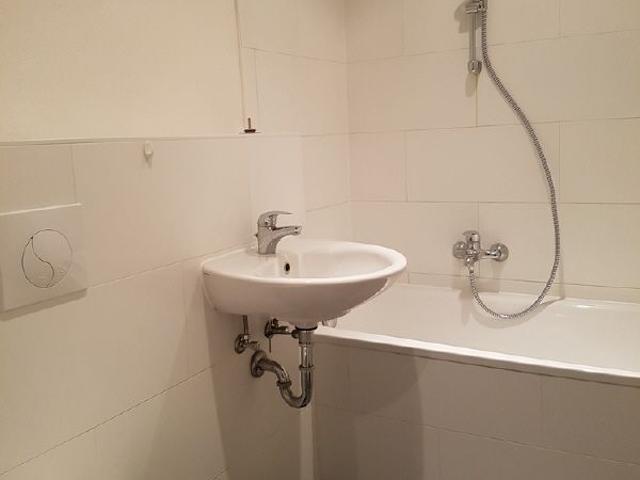 Moderne 2 Zimmer Whg. im Dachgeschoss