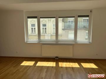 Moderne 2 Zimmer Wohnung 51m², 4. Etage, 1040 Wien, mit Einbauküche & Keller zu mieten!