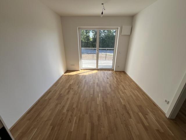 Moderne 2 Zimmer Wohnung, Erstbezug mit Loggia, Carport und KFZ Stellplatz in attraktiver Lage in Ried im Innkreis