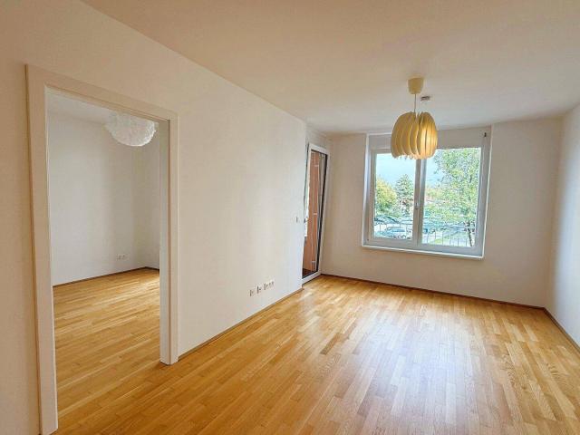 Moderne 2 Zimmer Wohnung: Helle Räume, tolle Loggia & Top Aufteilung ab 01.11!
