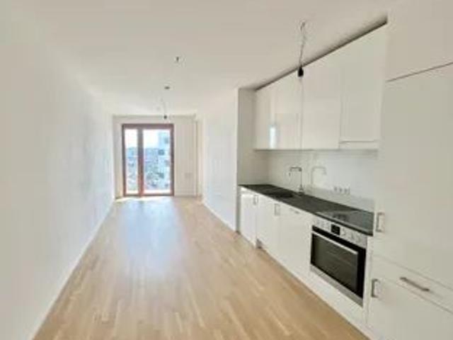 moderne 2 Zimmer Wohnung im 18.OG nächst Hauptbahnhof Dachterrasse, Co Working Bereich & Gym inklusive
