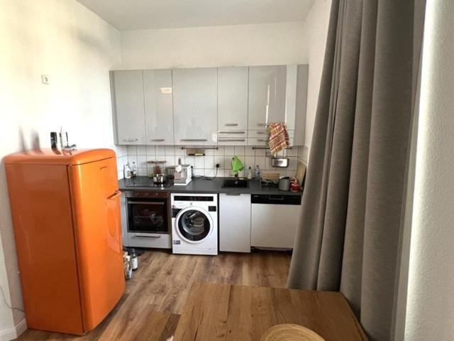 Moderne 2 Zimmer Wohnung im 2.OG mit EBK & Balkon