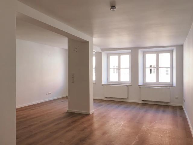 Moderne 2 Zimmer Wohnung im Altstadthaus Erstbezug nach Modernisierung