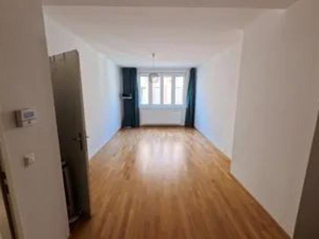 Moderne 2 Zimmer Wohnung in bester Innenstadtlage 7. Liftstock
