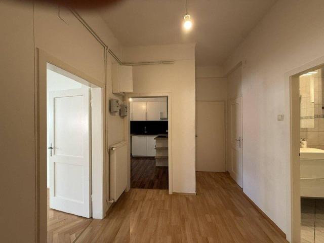 Moderne 2 Zimmer Wohnung in Graz, 75 m², mit Einbauküche und Aufzug