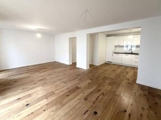 Moderne 2 Zimmer Wohnung in hochwertigem Neubau mit Terrasse & Stellplatz
