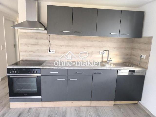 Moderne 2 Zimmer Wohnung in ruhiger Lage, frisch saniert !
