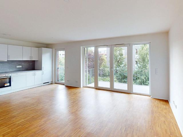Moderne 2 Zimmer Wohnung mit Balkon und 2 Bädern in Top Lage inkl. EBK
