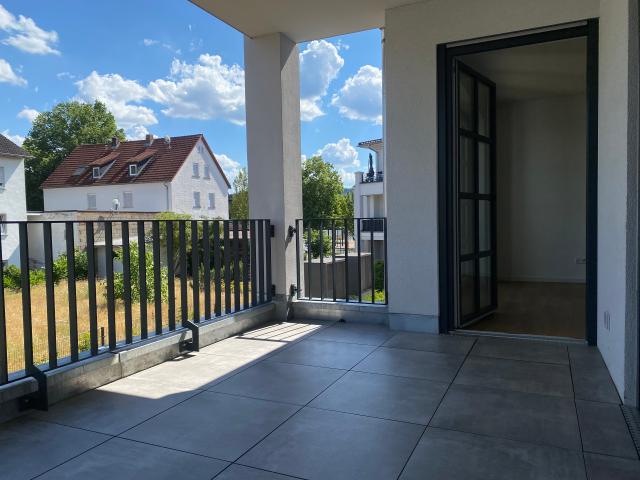 Moderne 2 Zimmer Wohnung mit Balkon und Aufzug