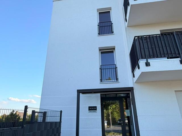 Moderne 2 Zimmer Wohnung mit Balkon und EBK