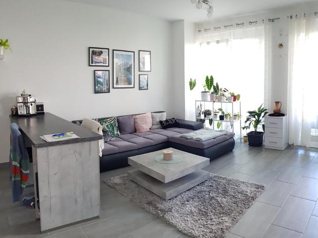 Moderne 2 Zimmer Wohnung mit Balkon& Garage