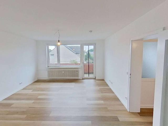 Moderne 2 Zimmer Wohnung mit BALKON in Westercelle