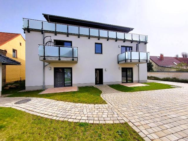 moderne 2 Zimmer Wohnung mit Balkon in B.