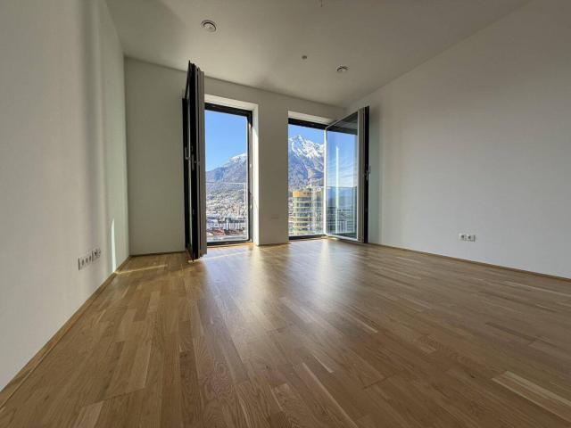 Moderne 2 Zimmer Wohnung mit Bergblick am Hauptbahnhof, ideal für Paare