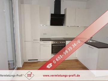 Moderne 2 Zimmer Wohnung mit Einbauküche, Balkon und Hauswirtschaftsraum