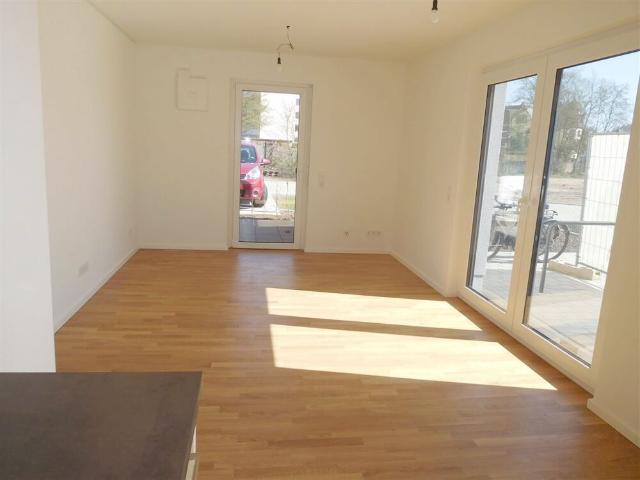 Moderne 2 Zimmer Wohnung mit Einbauküche, Terrasse und Kellerraum