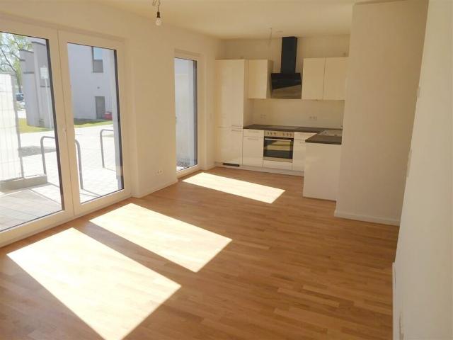 Moderne 2 Zimmer Wohnung mit Einbauküche, Terrasse und Kellerraum