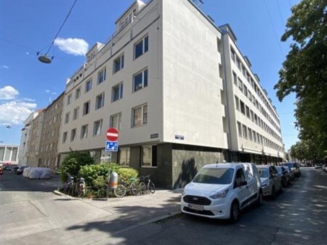 Moderne 2 Zimmer Wohnung mit Einbauküche und Aufzug in 1150 Wien zu mieten!