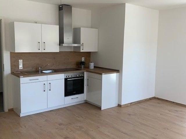 Moderne 2 Zimmer Wohnung mit Einbauküche!