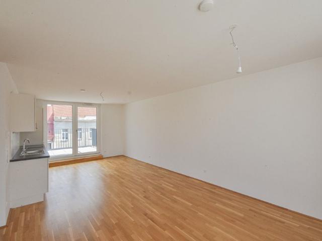 Moderne 2 Zimmer Wohnung mit großem Balkon
