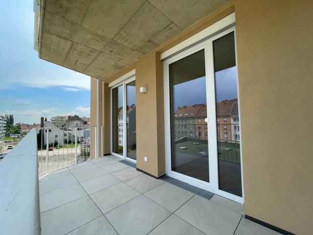 Moderne 2 Zimmer Wohnung mit Innenhof Balkon nahe Augarten