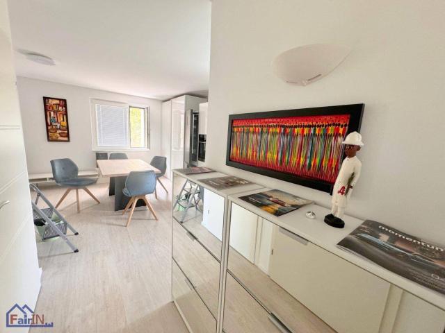 Moderne 2 Zimmer Wohnung mit Kamin und Fußbodenheizung in begehrter Lage des 13. Bezirkes