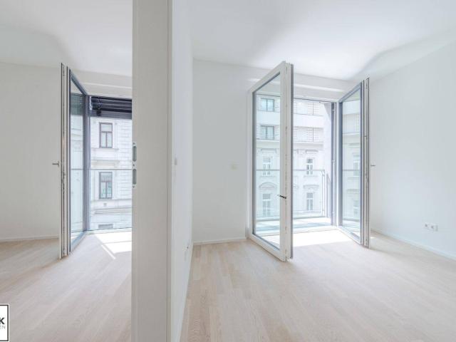 moderne 2 Zimmer Wohnung mit kleiner Loggia in bester Lage ab 01.12.!