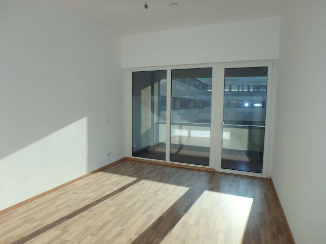 Moderne 2 Zimmer Wohnung mit Lift, Loggia und Garagenplatz