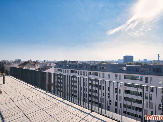 Moderne 2 Zimmer Wohnung mit Loggia, Einbauküche & Fußbodenheizung im 5. Stock, Wien 1200!