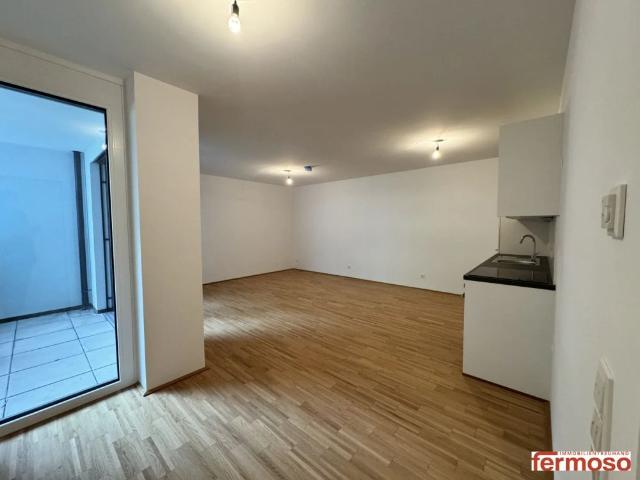 Moderne 2 Zimmer Wohnung mit Loggia, Einbauküche & Fußbodenheizung im 5. Stock, Wien 1200!