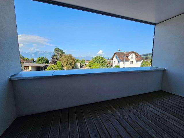 Moderne 2 Zimmer Wohnung mit Loggia in Weiler