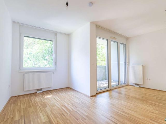 Moderne 2 Zimmer Wohnung mit Loggia nahe Denglerpark