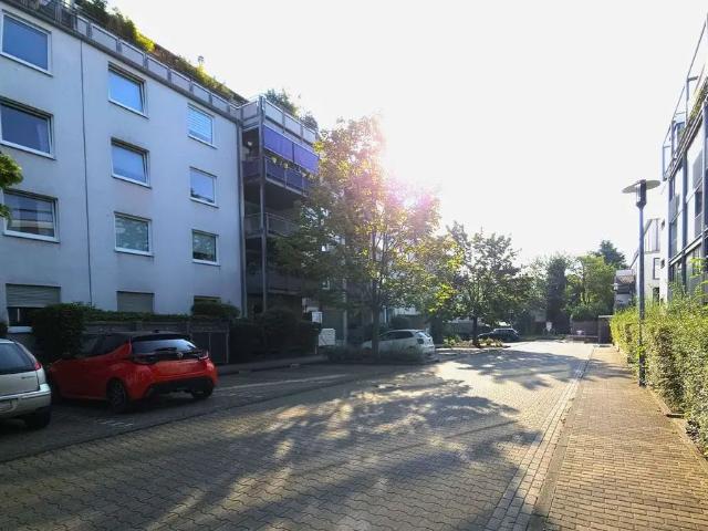 Moderne 2 Zimmer Wohnung mit Terrasse, Garten und Tiefgaragenstellplatz in Hürth Efferen, Hurth Amsterdam Apartments for Rent