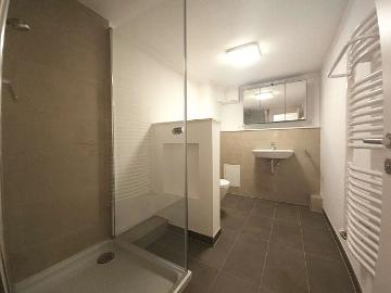 Moderne 2 Zimmer Wohnung mit Terrasse, Garten und Tiefgaragenstellplatz in Hürth Efferen, Hurth Amsterdam Apartments for Rent