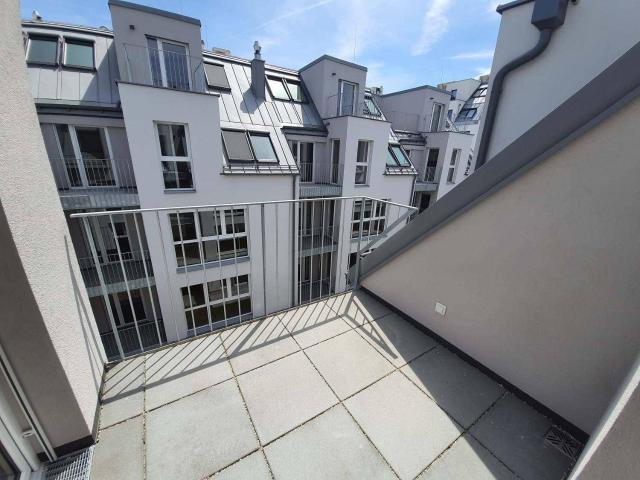 Moderne 2 Zimmer Wohnung mit Terrasse in der Koloniestraße!