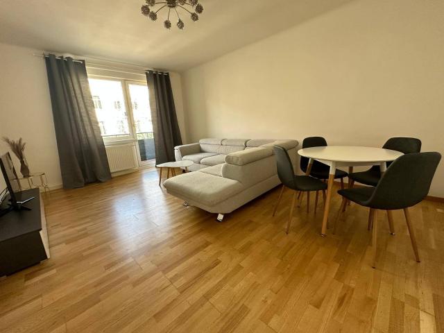Moderne 2 Zimmer Wohnung mit Terrasse & U3 Nähe Enkplatz – Top Zustand!