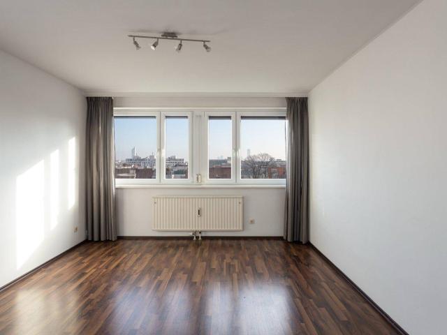 Moderne 2 Zimmer Wohnung mit tollem Stadtblick und KFZ Stellplatz im 9. Bezirk zu verkaufen!