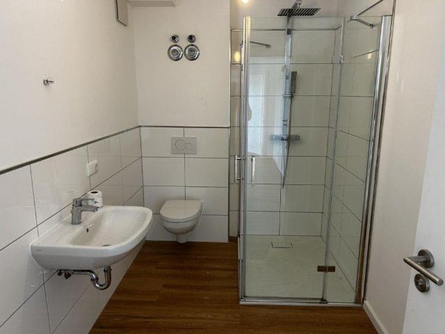 Moderne 2 Zimmer Wohnung mit zwei Balkonen und Aufzug in Bad Brückenau