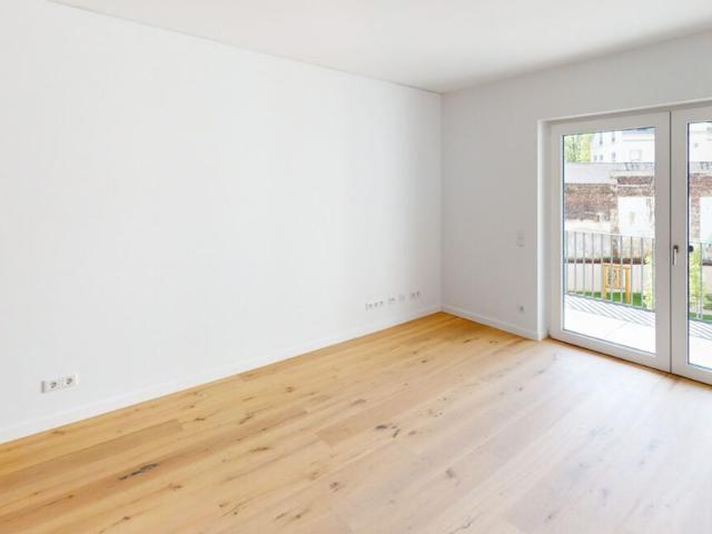 Moderne 2 Zimmer Wohnung zum Erstbezug mit EBK und Balkon